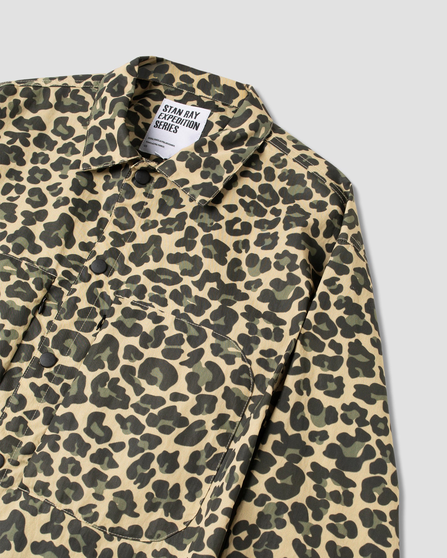 Chemise active (camouflage léopard)