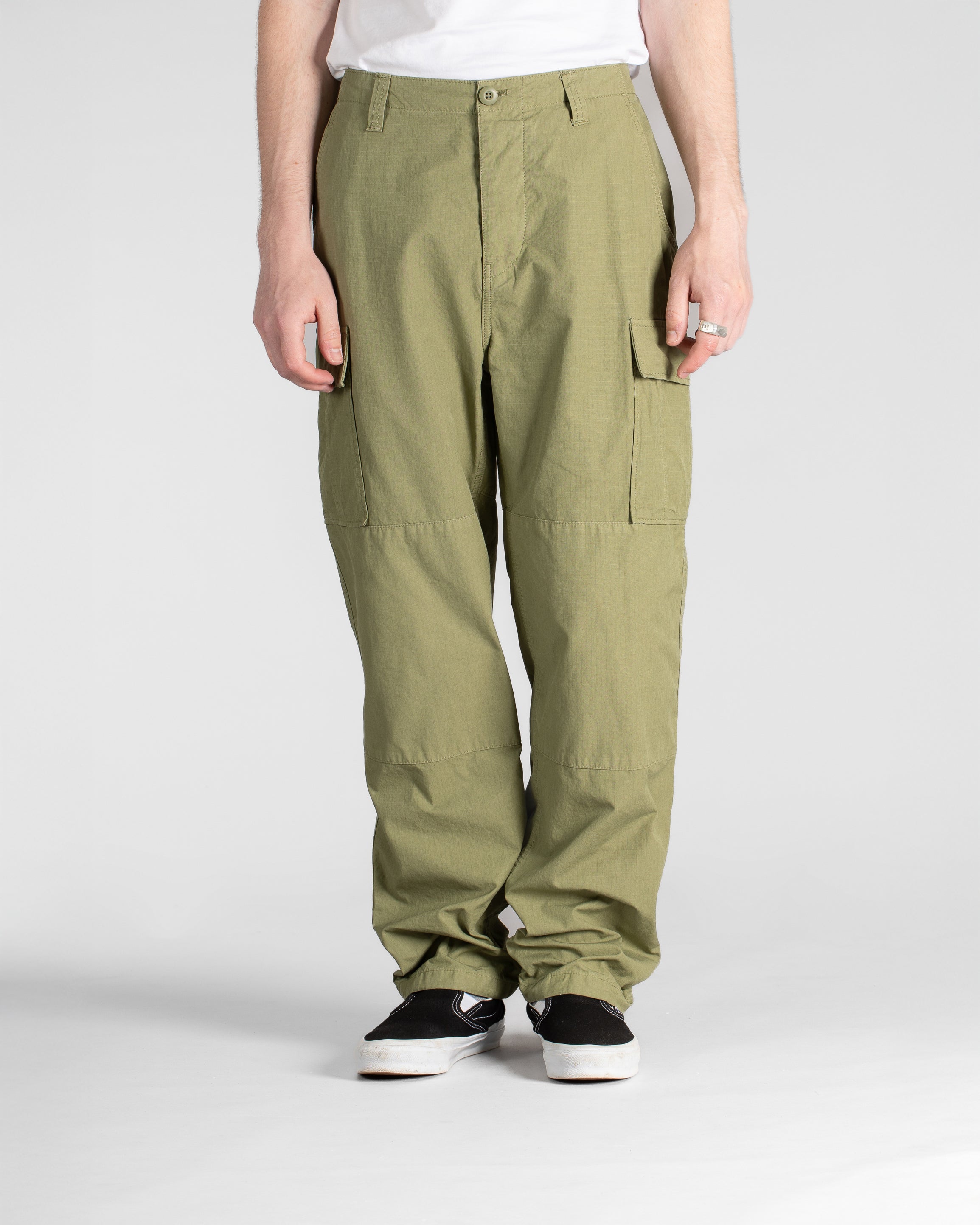 Cargohose (olivfarbener Ripstop)