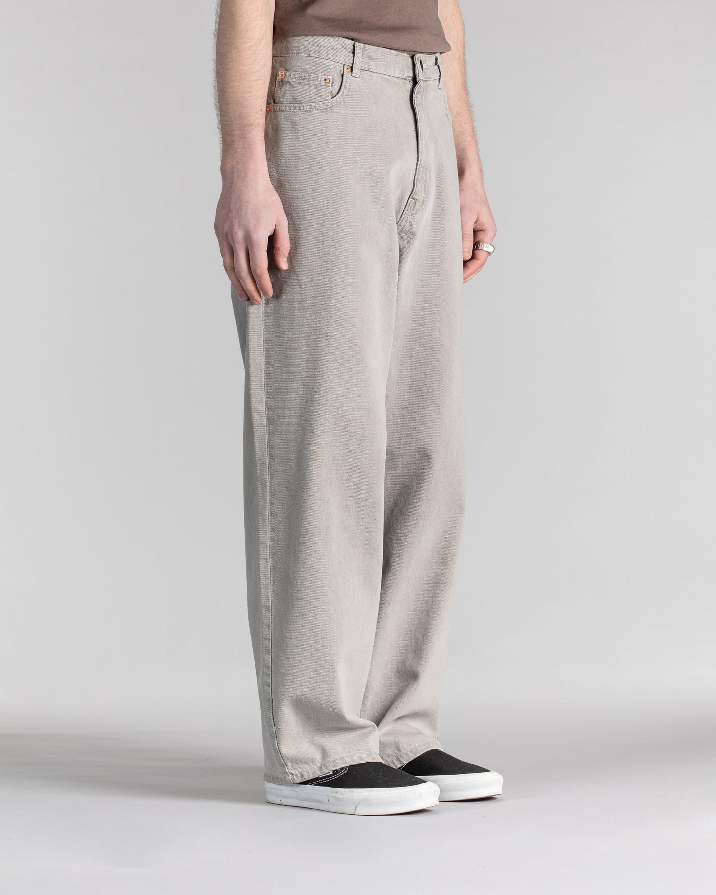 Wide 5 (verwaschener grauer Denim)