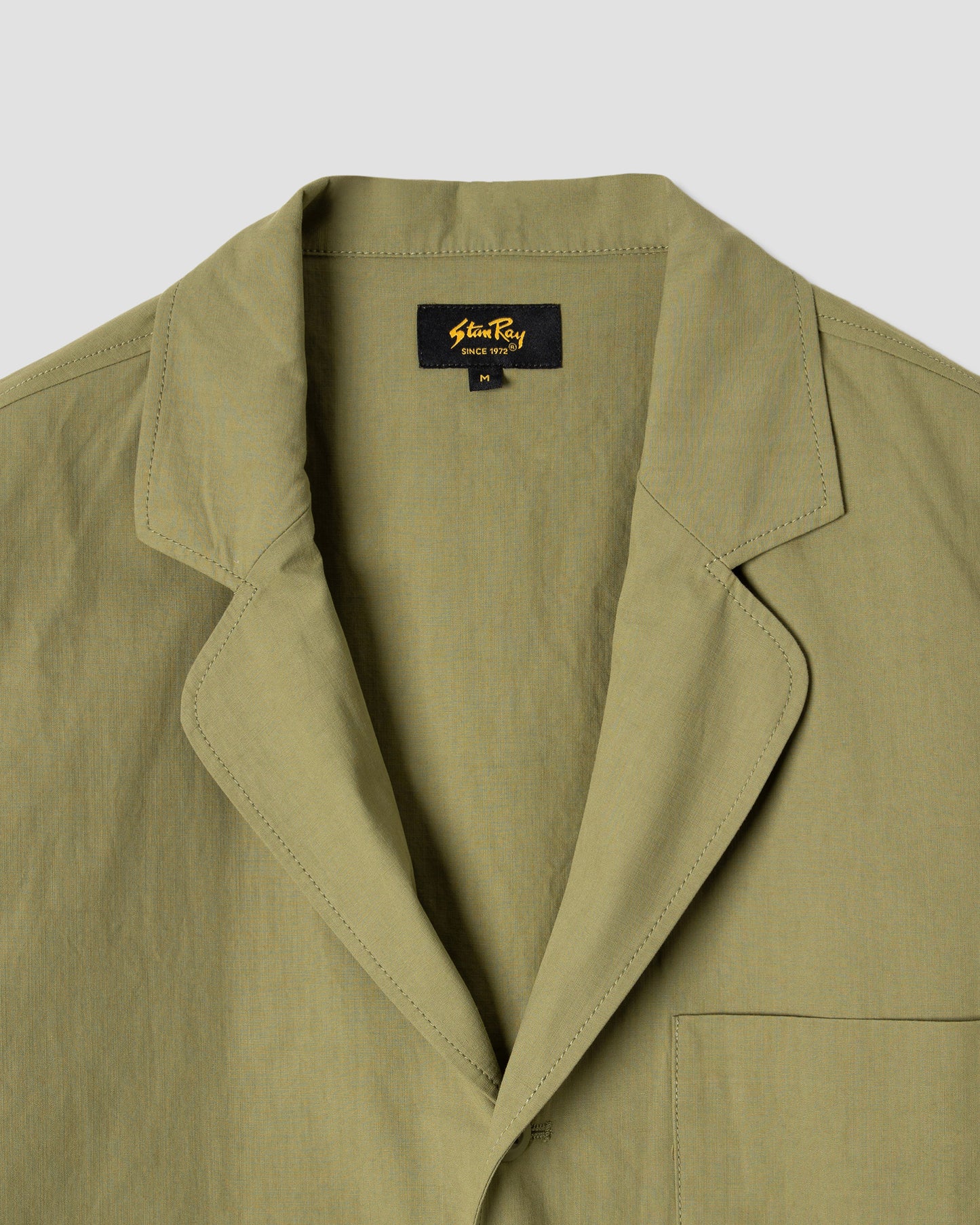 Jacke mit 3 Taschen (Olivfarbener Satin)