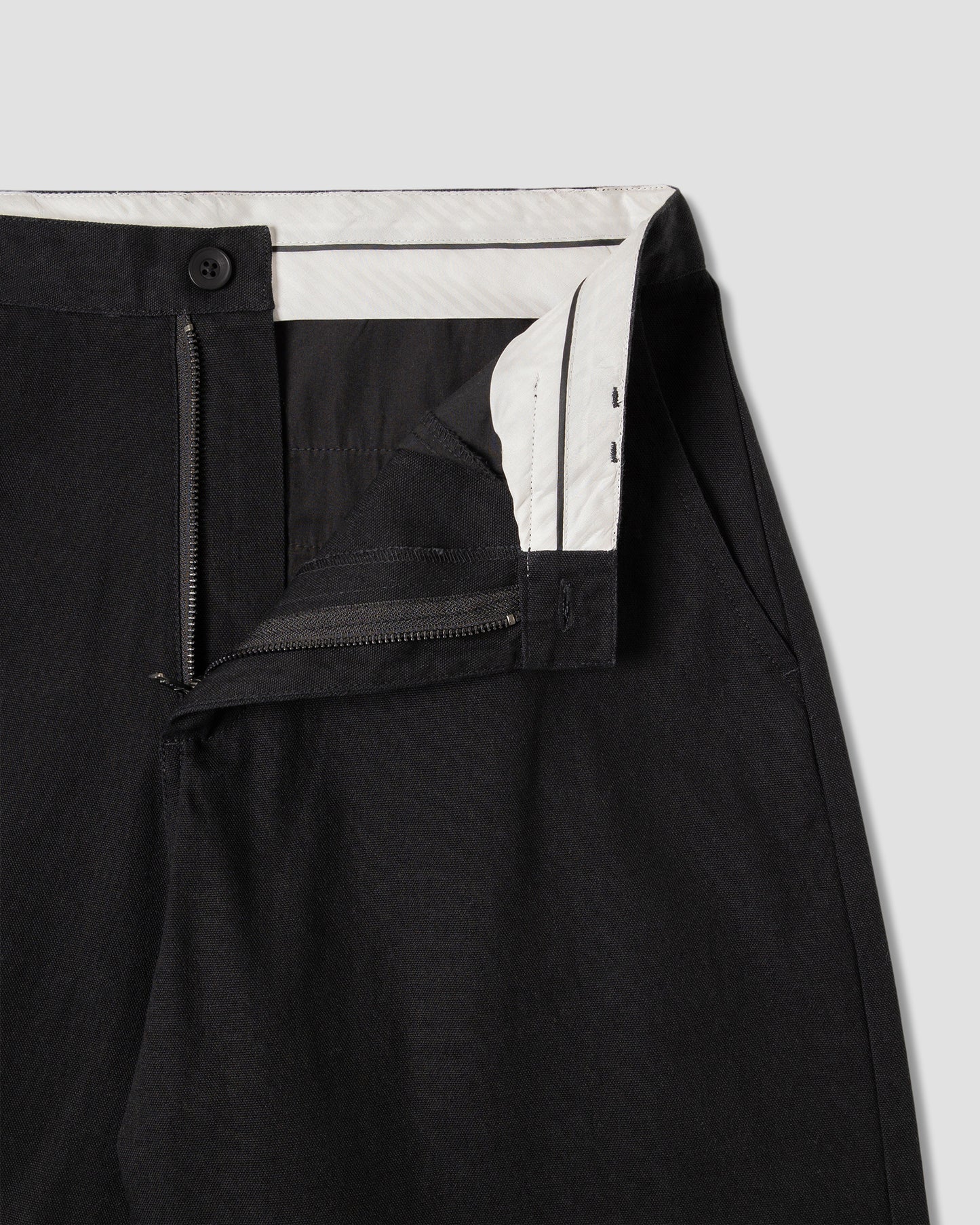 A Short (Washed Black)
