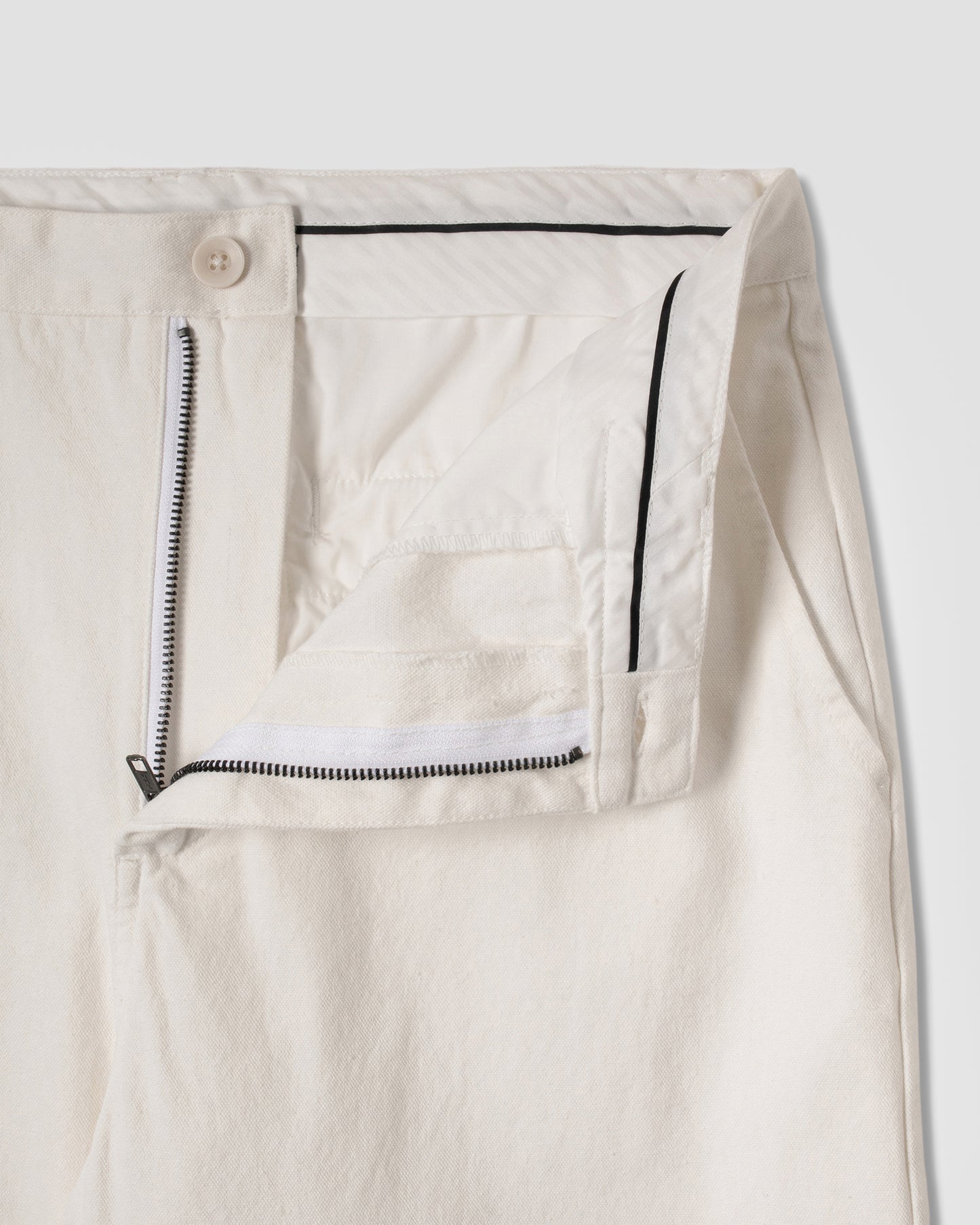 Un pantalon (naturel)