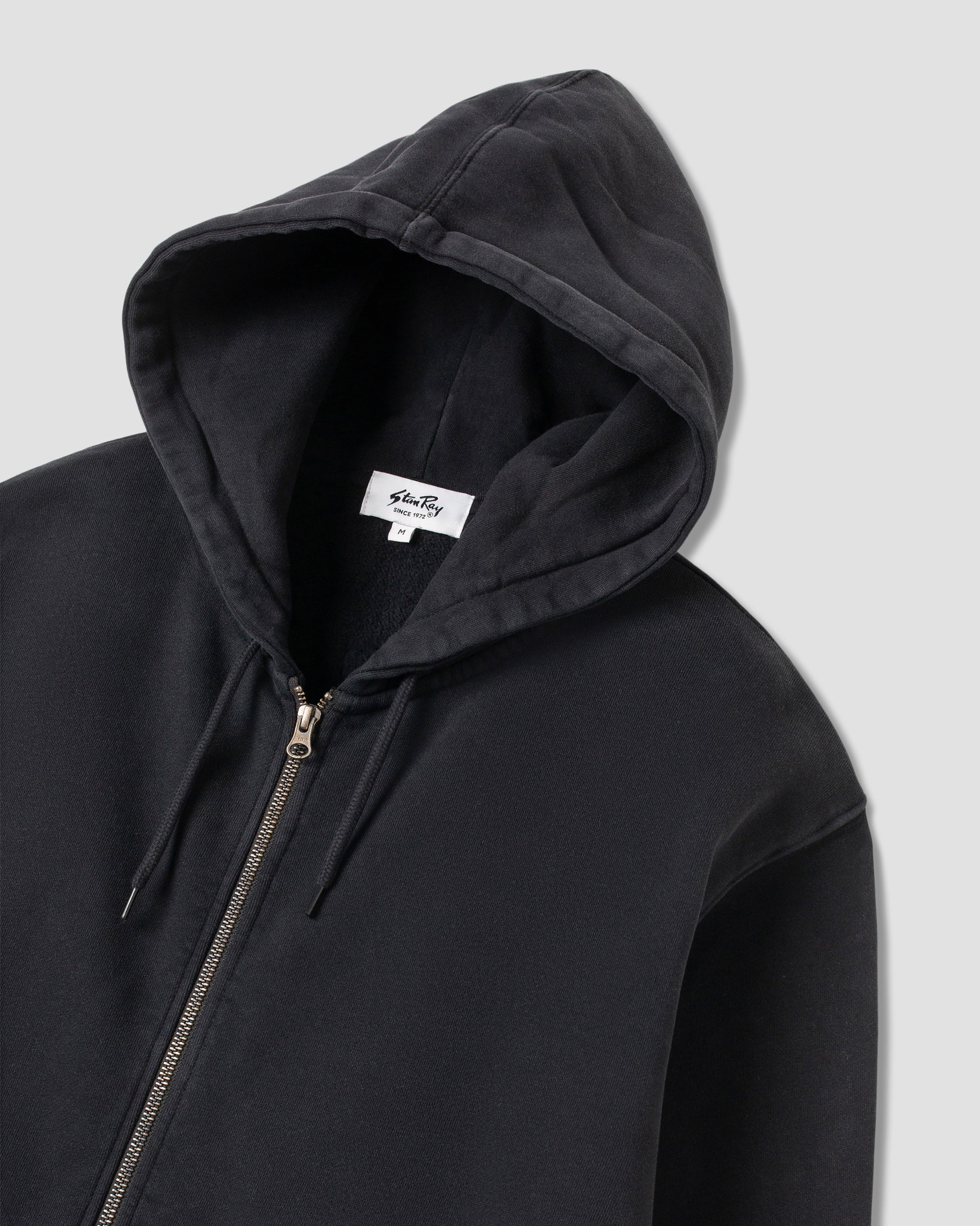 Capuche avec fermeture éclair (noir délavé) AW24