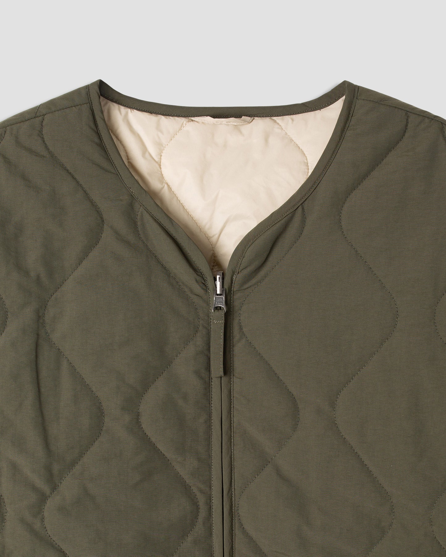 Veste matelassée réversible (olive)