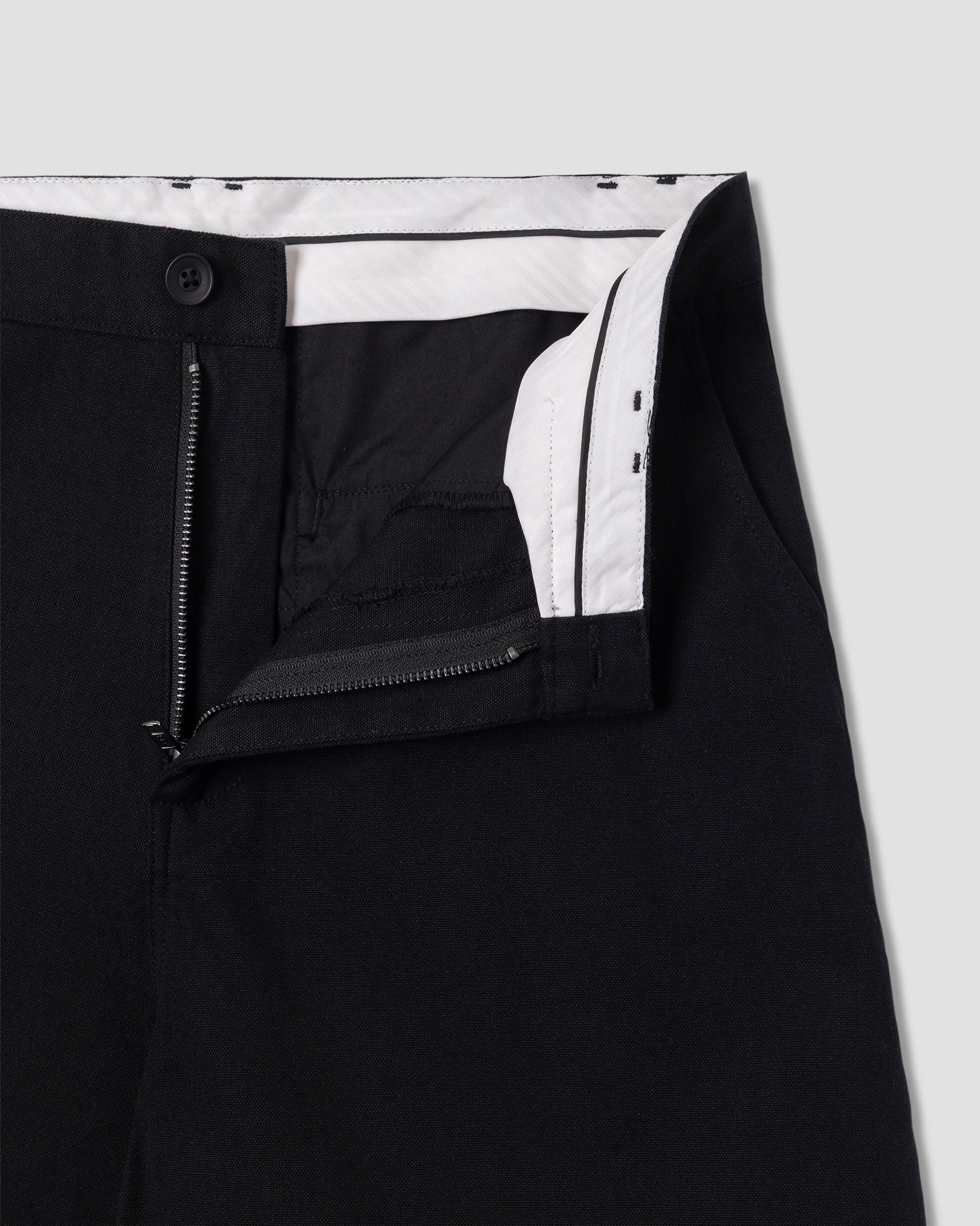 A Short (Washed Black)