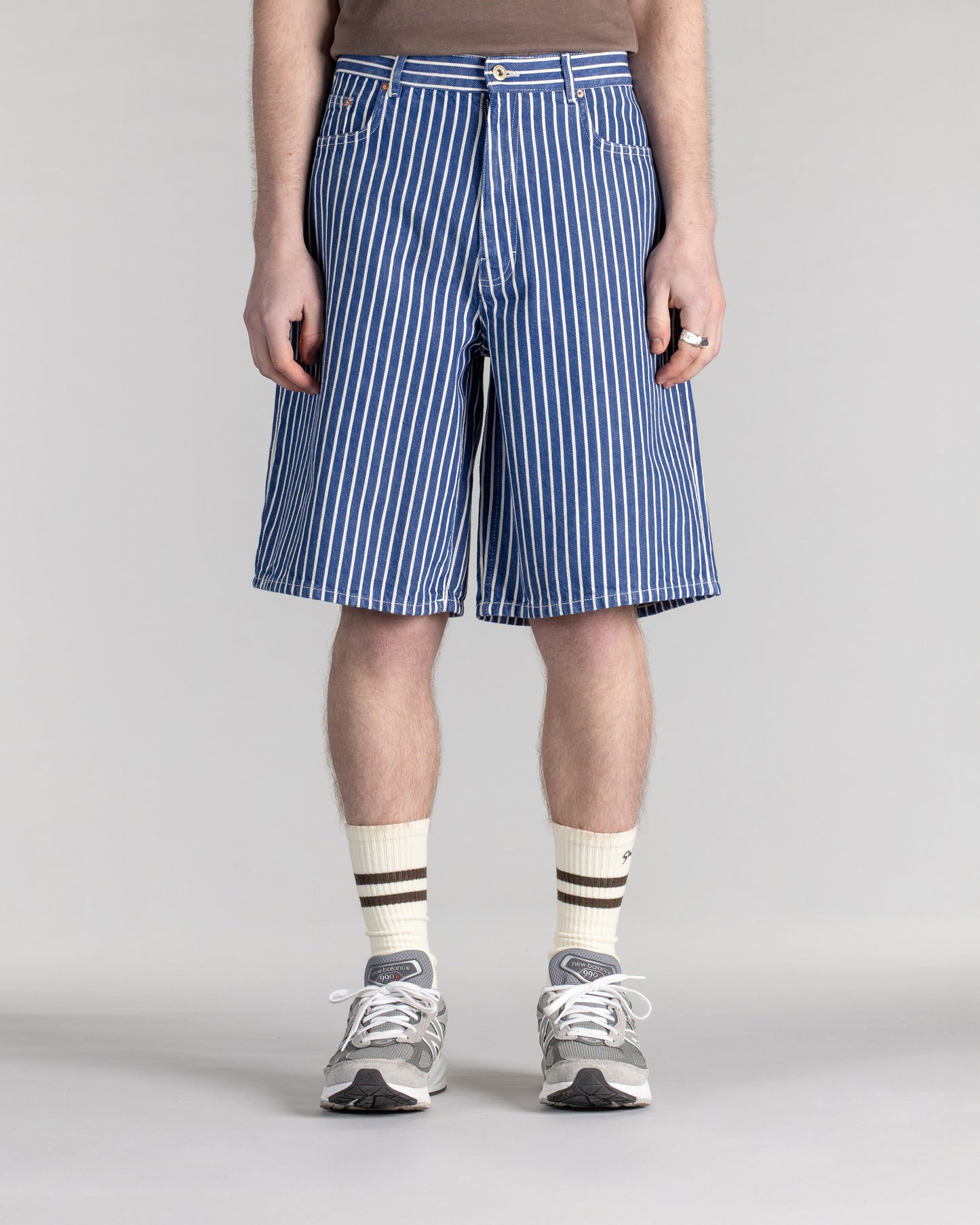 Wide 5 Short (Indigo/Natur-Hickory)