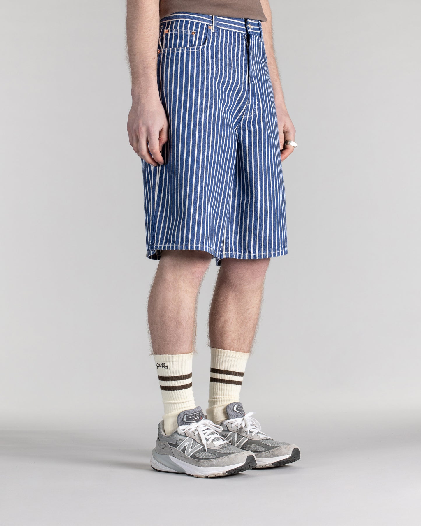 Wide 5 Short (Indigo/Natur-Hickory)