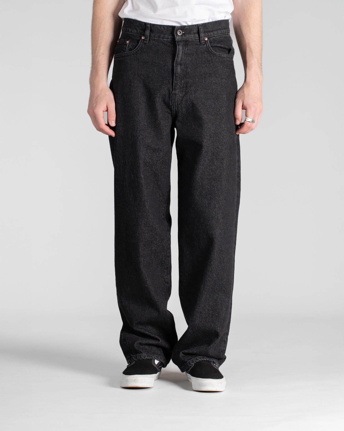 Weite 5-Jeans (dunkelgrauer Denim)